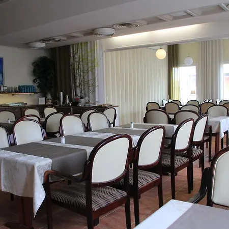 Ξενοδοχείο Aakenus